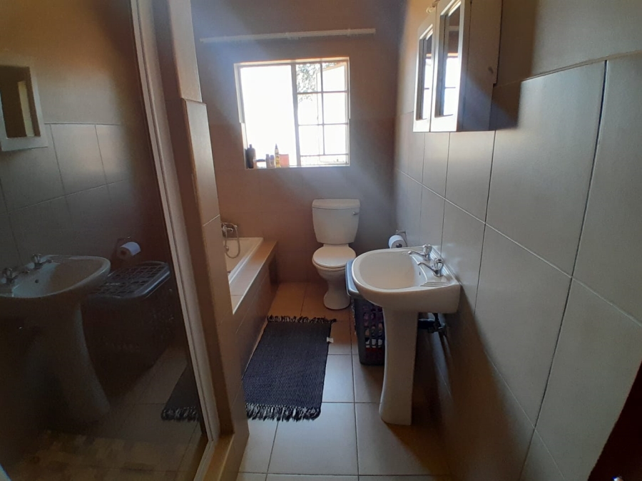 To Let 3 Bedroom Property for Rent in Kathu Northern Cape